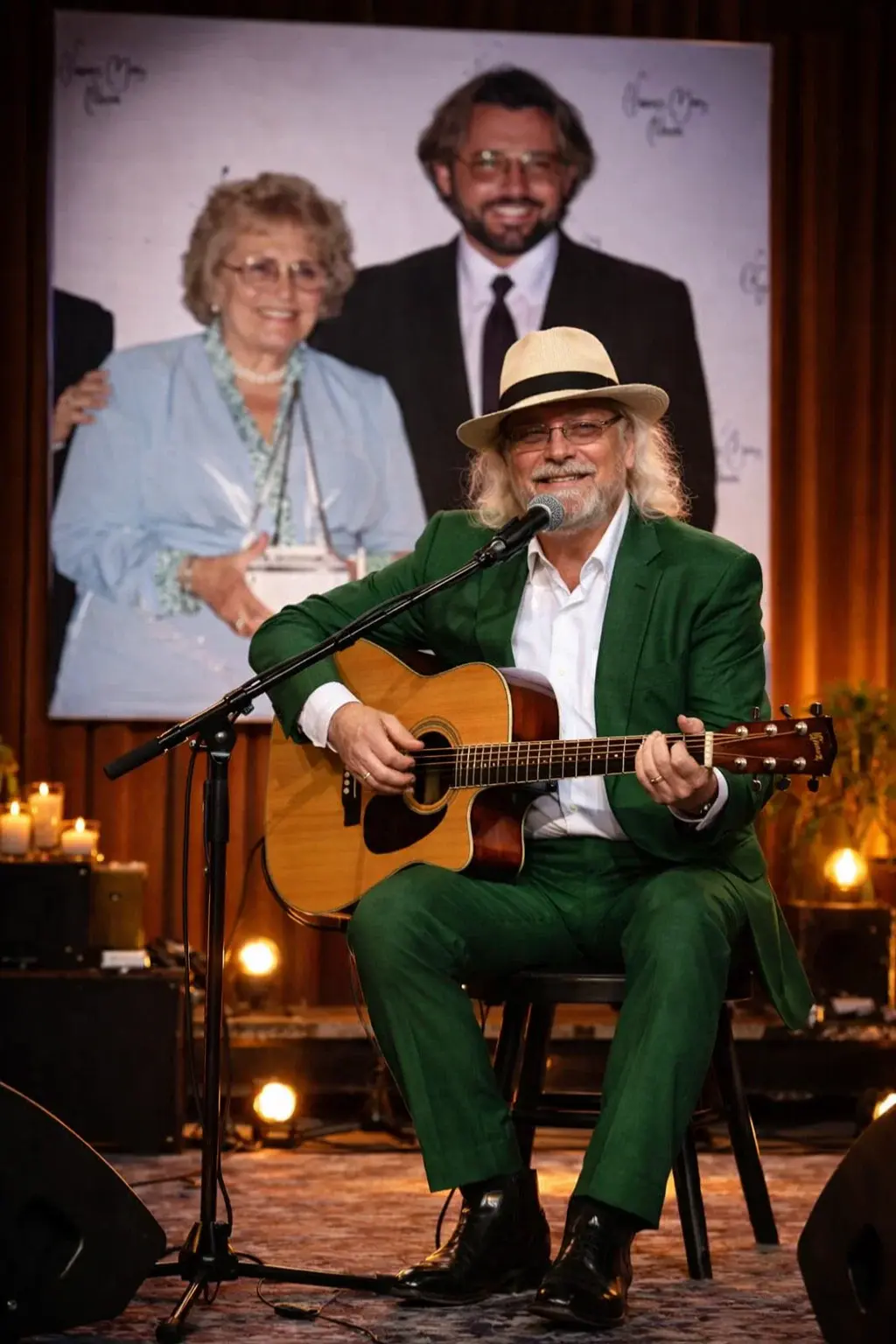 BARRY GIBB DELIVERS “MAMA I’M COMING HOME” AS A MESSAGE TO HIS MOTHER IN HEAVEN — A TRIBUTE THAT LEF