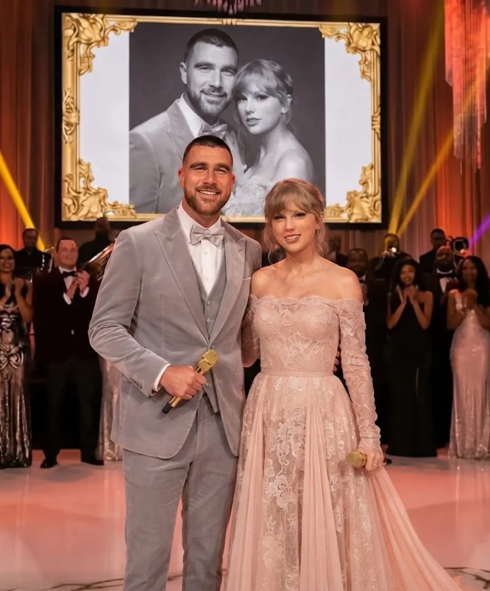 🎤 SPECIAL MOMENT: Last night, Travis Kelce quietly took the stage and delivered a stripped-down, em