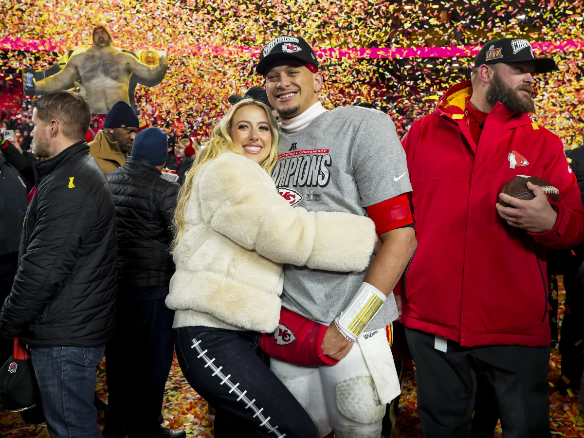 Patrick Mahomes Catches Attention With 5-Word Message for Wife Brittany - Men's Journal