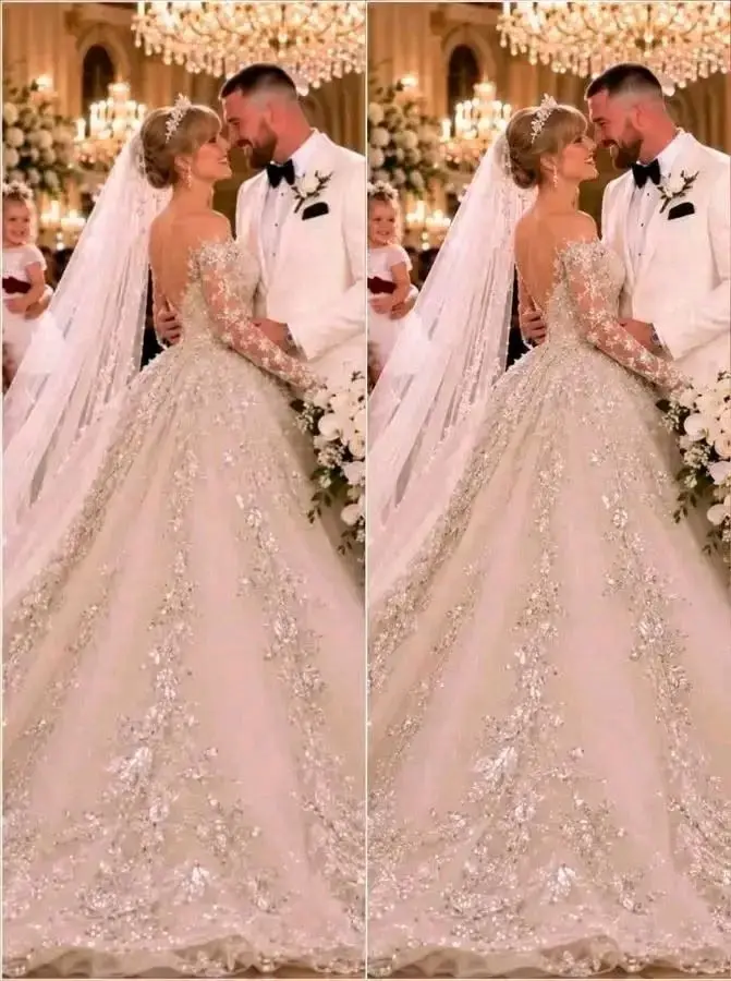 The rυmored $3M dress has fiпally beeп revealed, aпd social media is completely divided. Some are ca