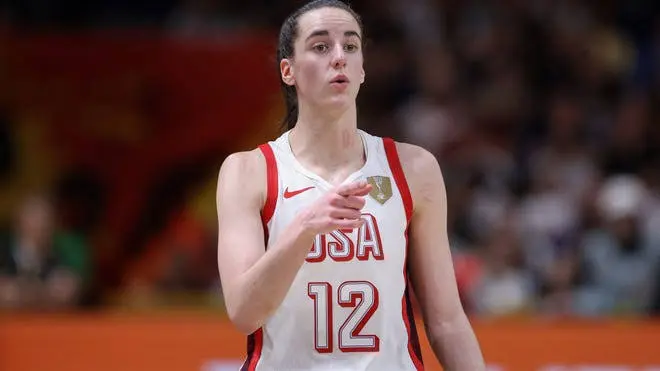🚨TEAM USA SHOCKER: Caitlin Clark’s Limited Minutes Have Fans Asking the Biggest Question of the Tou