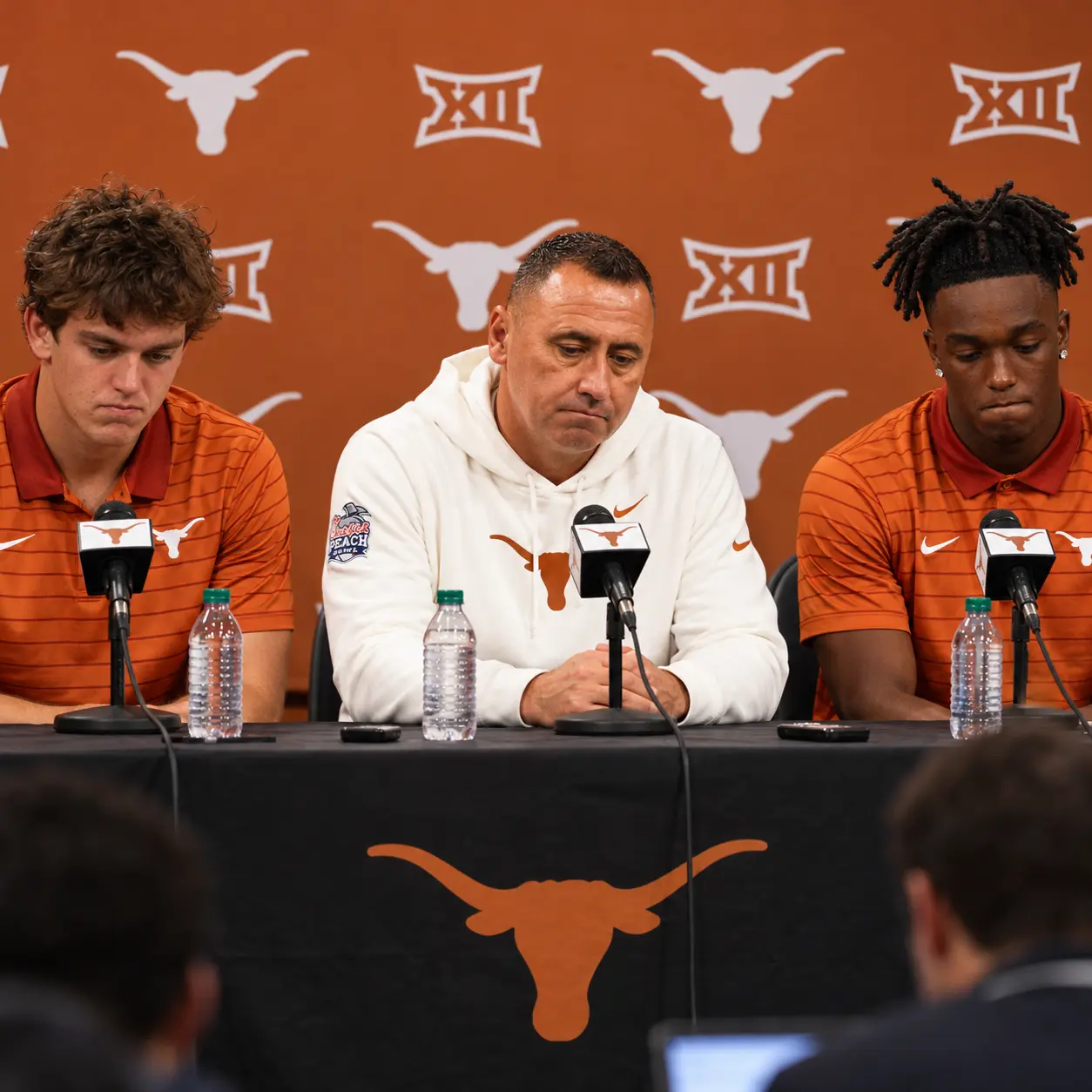 🚨🏈 BREAKING NEWS: JUST 40 MINUTES AGO, TEXAS LONGHORNS HEAD COACH STEVE SARKISIAN REPORTEDLY DROPP
