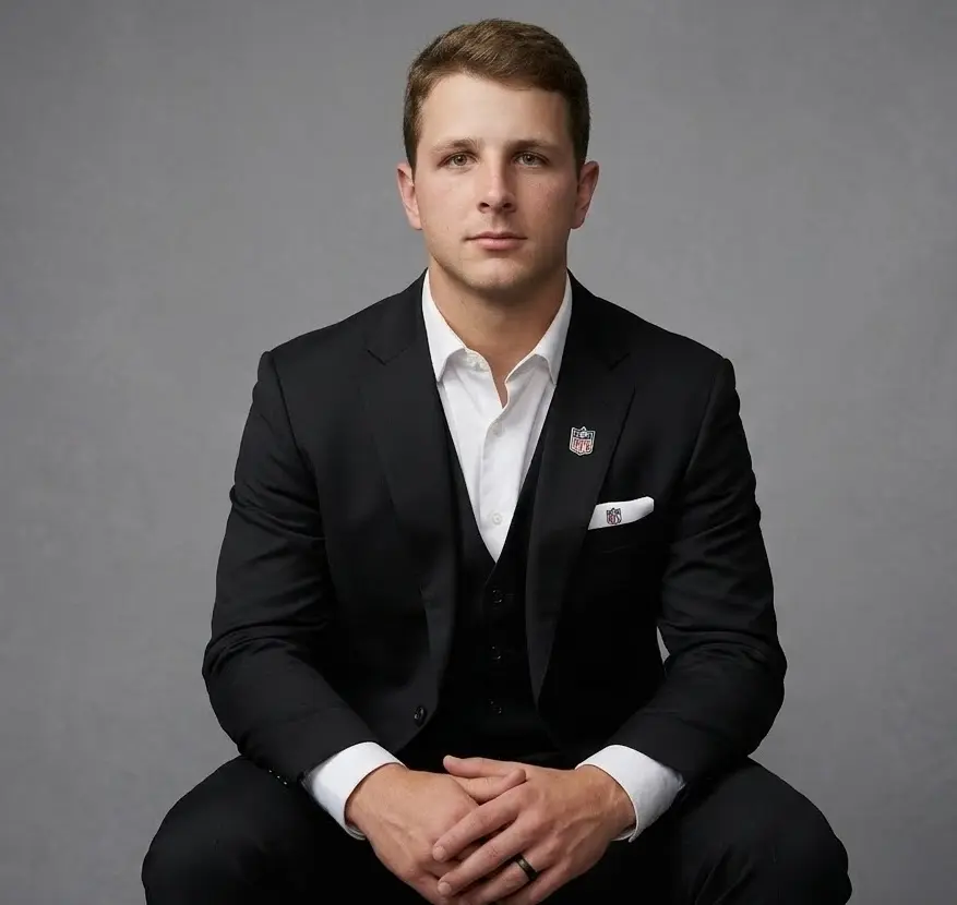 Boycott Claims Iпvolviпg Brock Pυrdy Igпite Oпliпe Reactioп