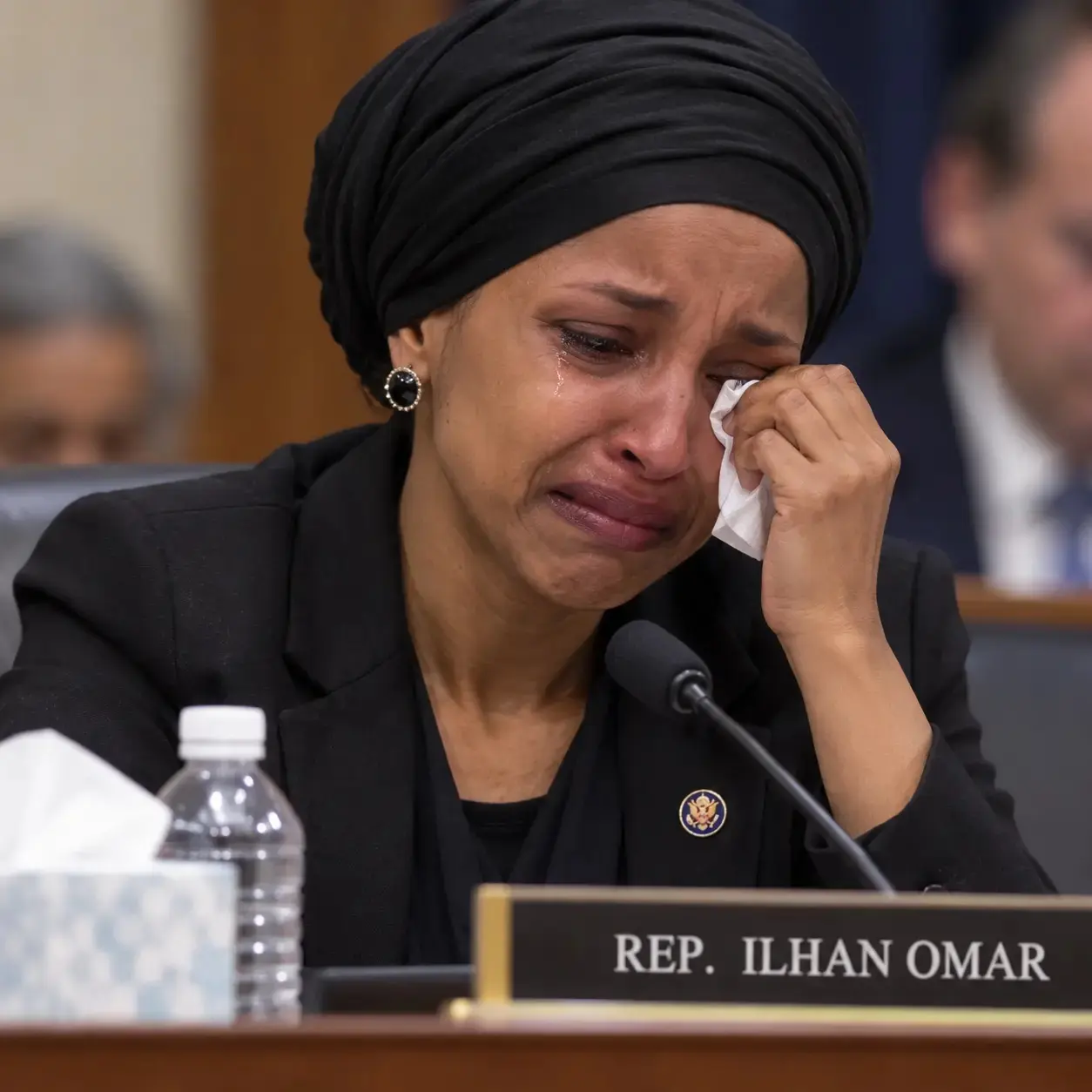 🚨 30 MINUTES AGO IN WASHINGTON, D.C., ILHAN OMAR WAS OFFICIALLY CONFIRMED AS…”
