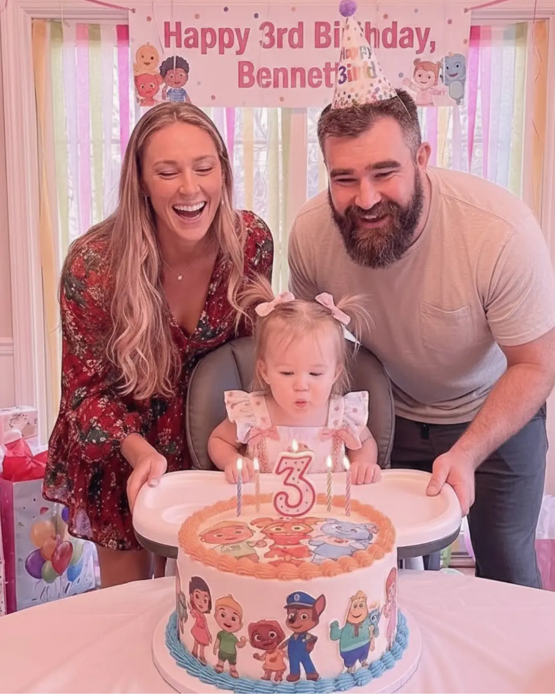 Jason Kelce and Kylie Kelce melt hearts nationwide as they celebrate daughter Bennett’s touching 3rd