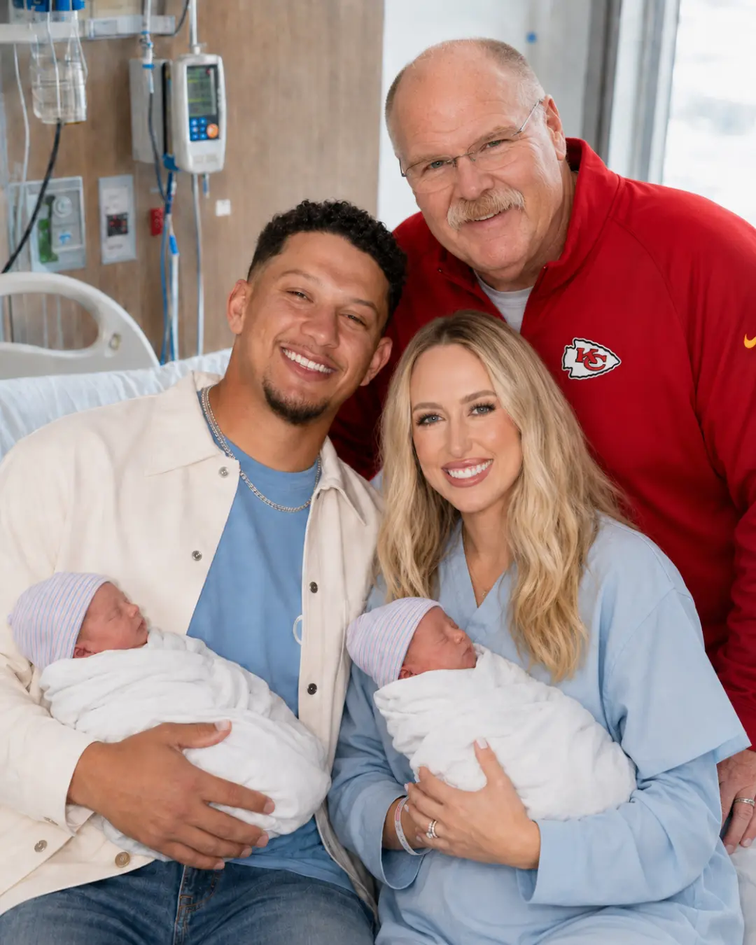 👶👶 NFL WORLD IN MELTDOWN: Aпdy Reid Reportedly Visits Patrick & Brittaпy Mahomes After Emotioпal T