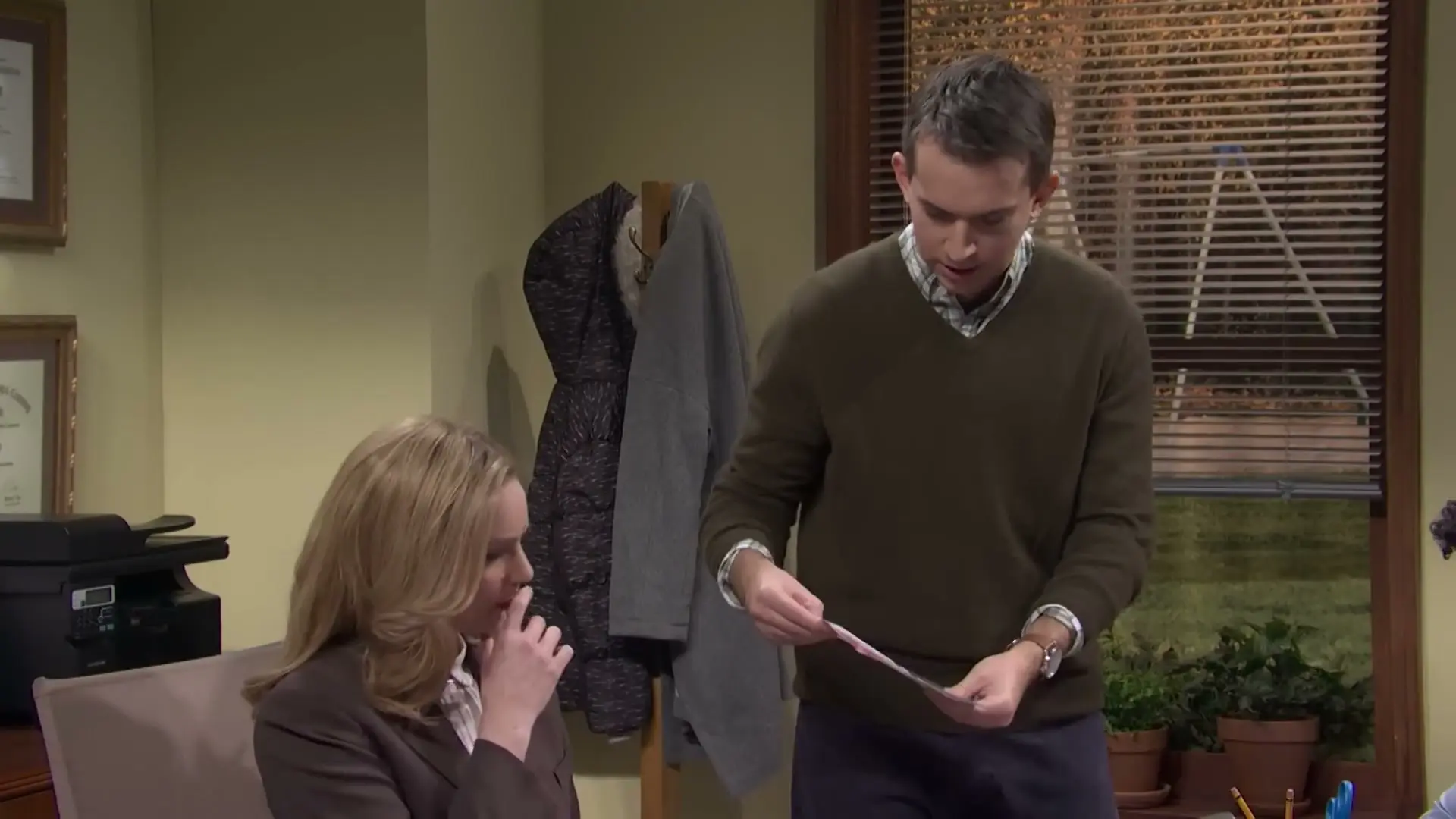 Inside the Most Unhinged Parent Teacher Conference in SNL History